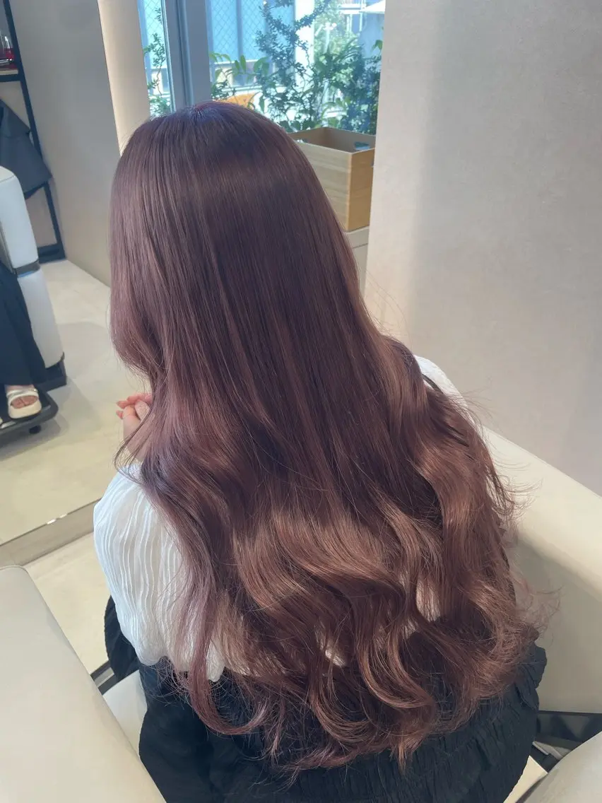 カラー ベージュカラー ブリーチ ピンクカラー ピンクベージュ ヘアカラー ブリーチ/レイヤー Rinaのヘアスタイル