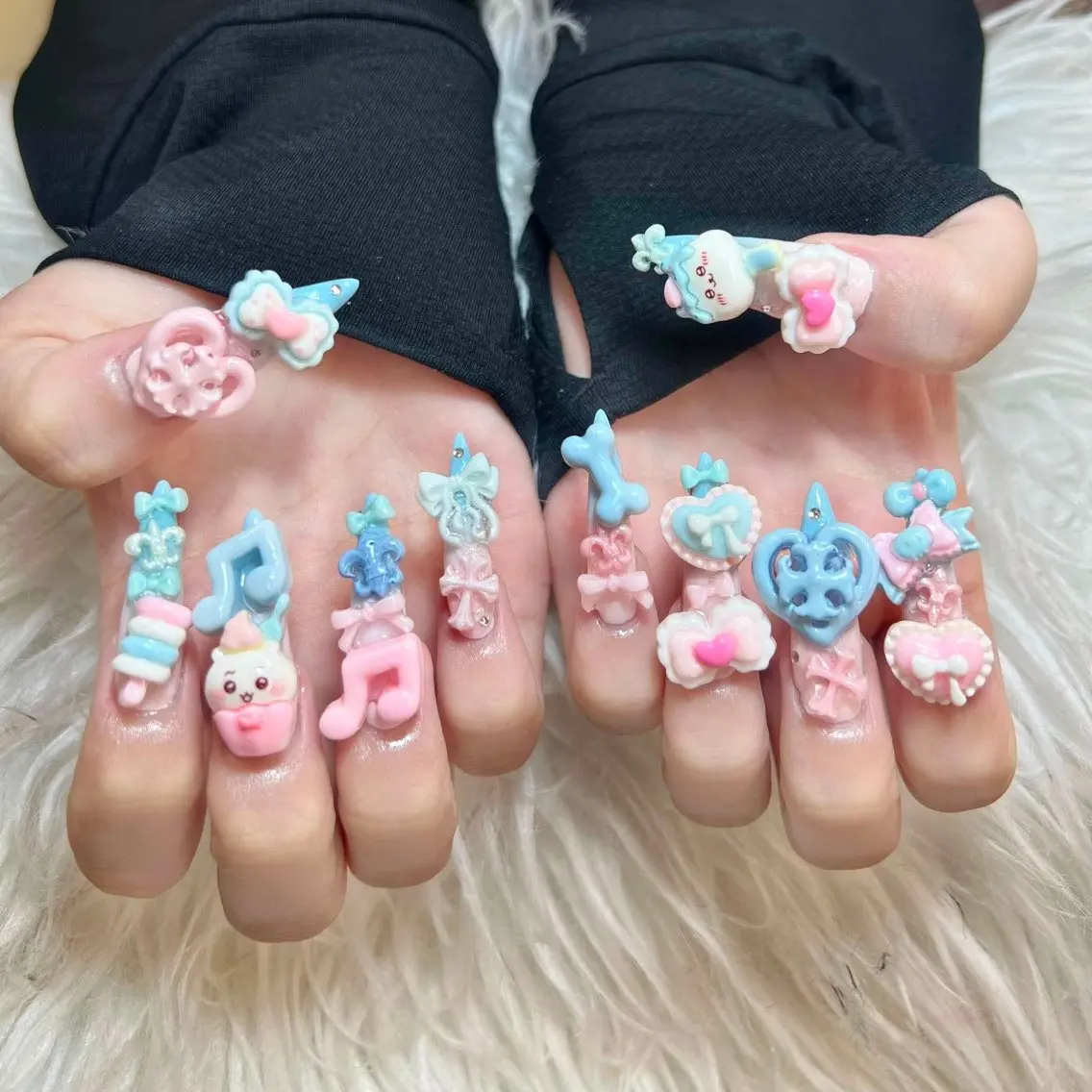 ネイル ハンドネイル ANH NAIL ゴテゴテ専門店💎のネイルデザイン