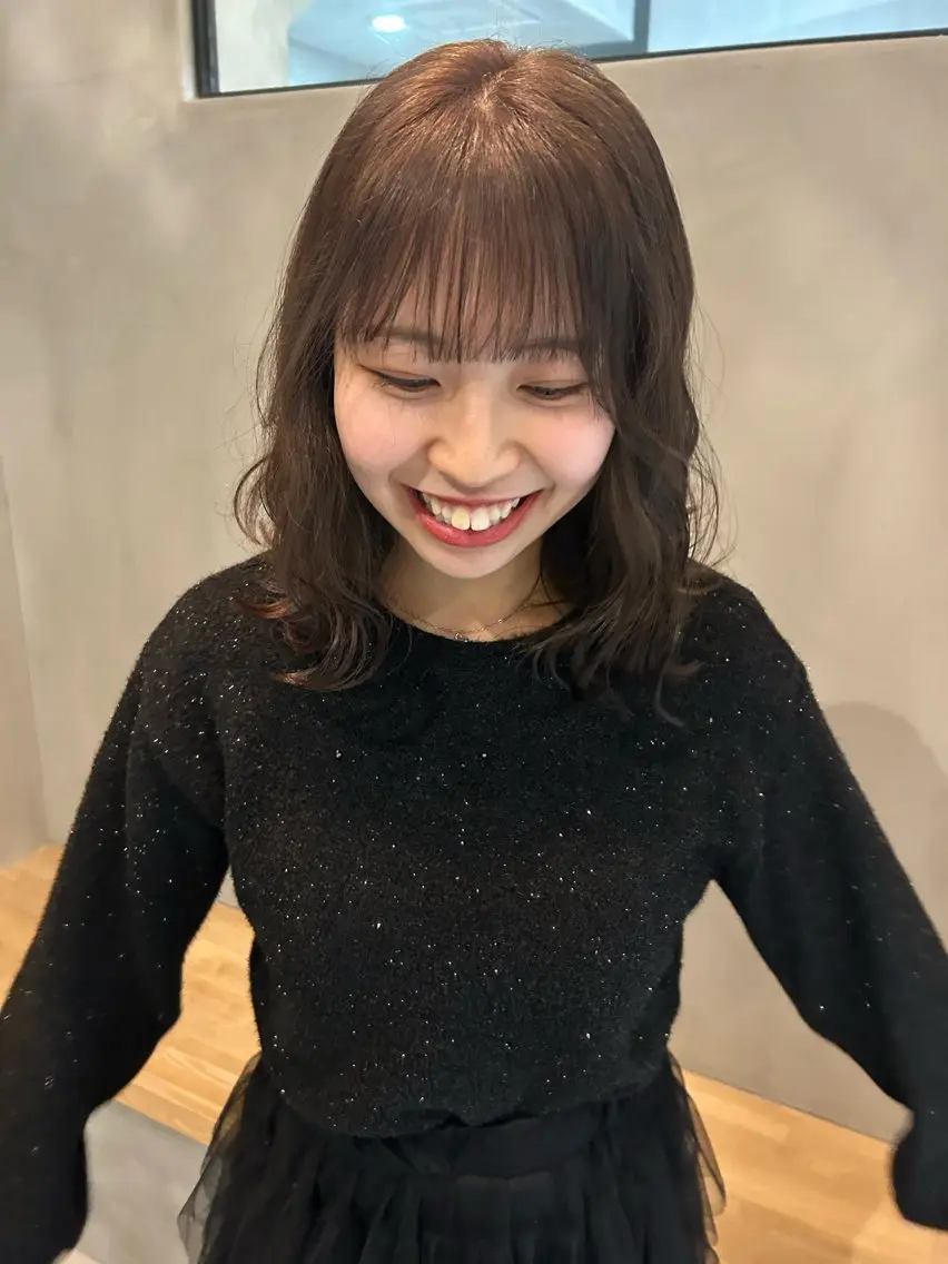 カラー ブリーチ ダブルカラー グレージュ ブリーチなしカラー 【Piu-】 古澤 芽依🦩のヘアスタイル
