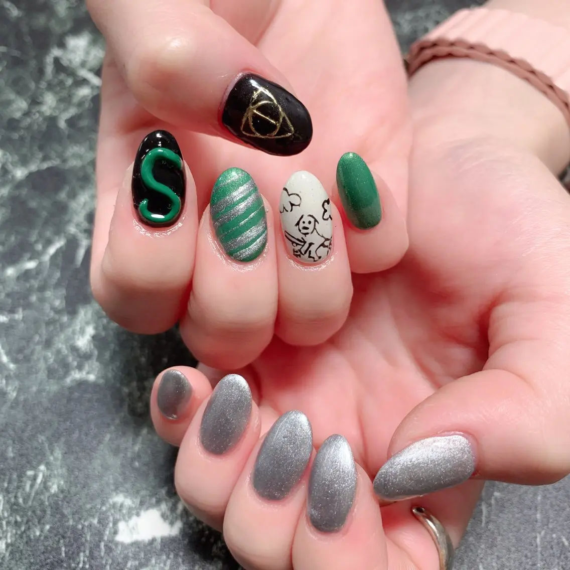 ネイル ハンドネイル 💅ネイルハウス🏡 🎀TOMO🎀のネイルデザイン