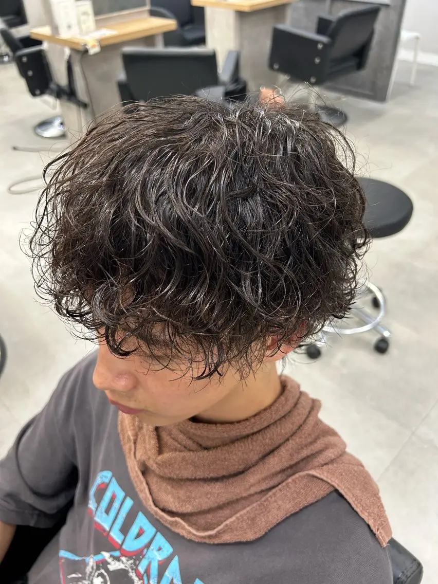 パーマ メンズ 🎨古着✖️ ハイトーンYui🎨のヘアスタイル
