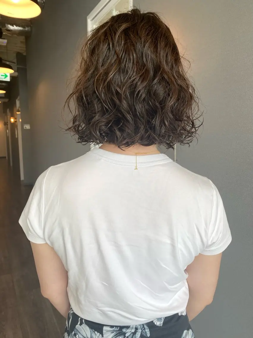 ミディアム カラー パーマ カット パーマ トリートメント 似合わせカラーパーマ 🌿kitin米川のヘアスタイル