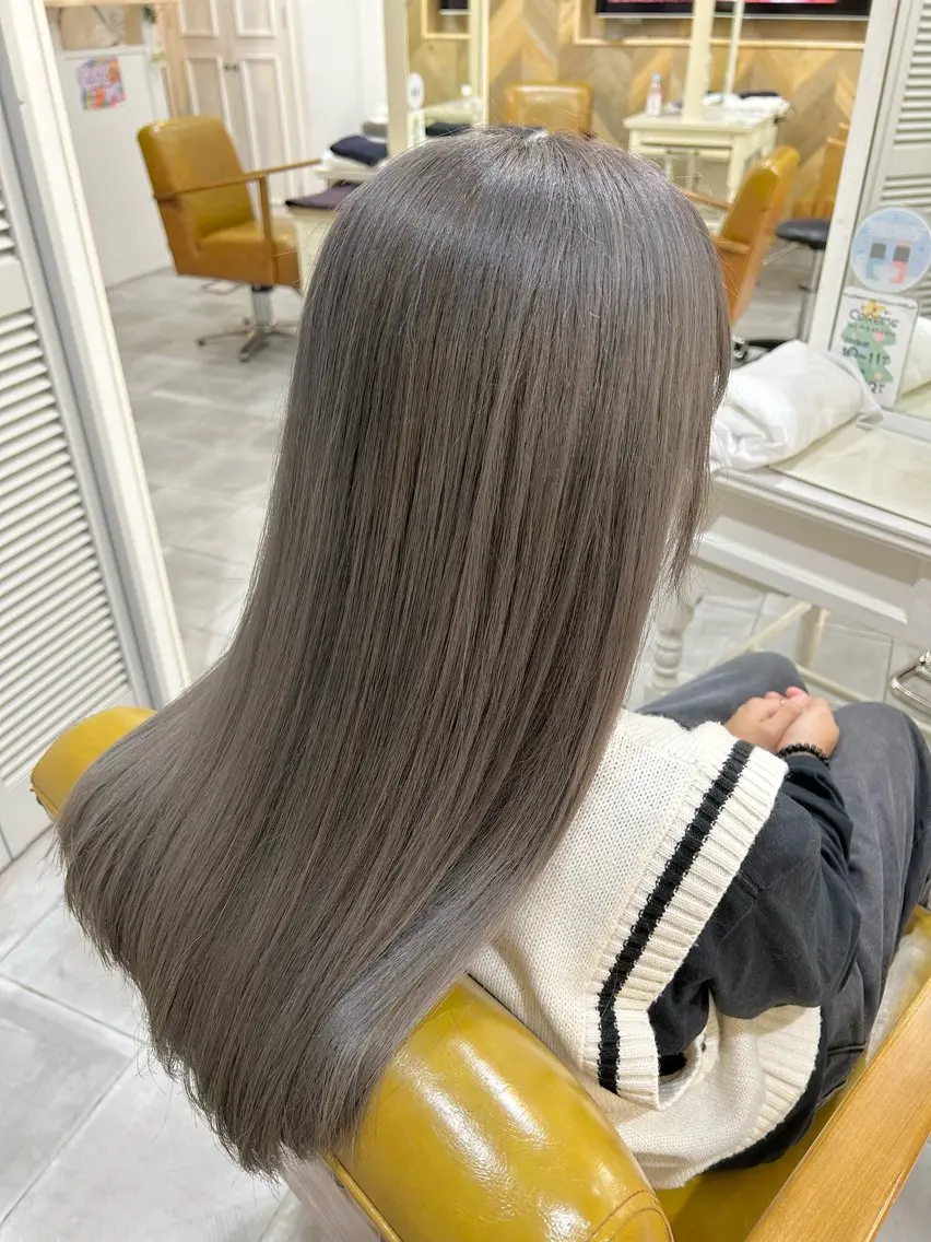 ロング カラー ブリーチ グレージュ シルバー シルバーグレージュ カット ヘアカラー 顔まわりカット/ボブ /♡とーこ♡のヘアスタイル