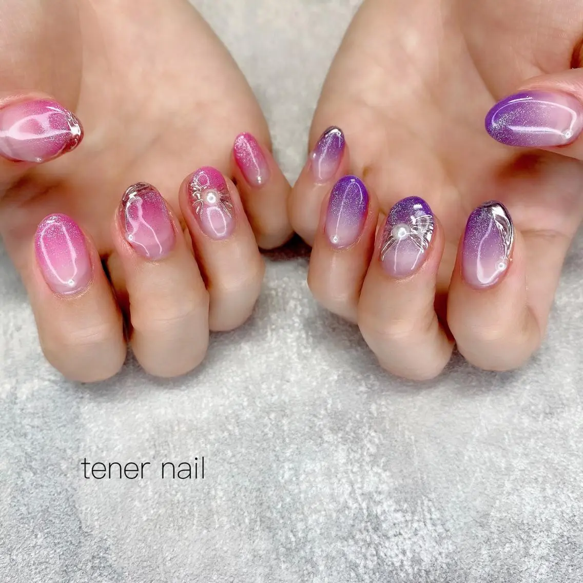 ネイル フレンチネイル グラデーション ミラーネイル リボン テネルネイル tener nailのネイルデザイン
