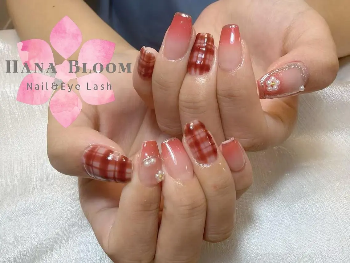 ネイル 長さ出し フットネイル 韓国ネイル マグネットネイル 持ち込み ハンドネイル ハンドケア Hana Bloom Nail💗YUIのネイルデザイン