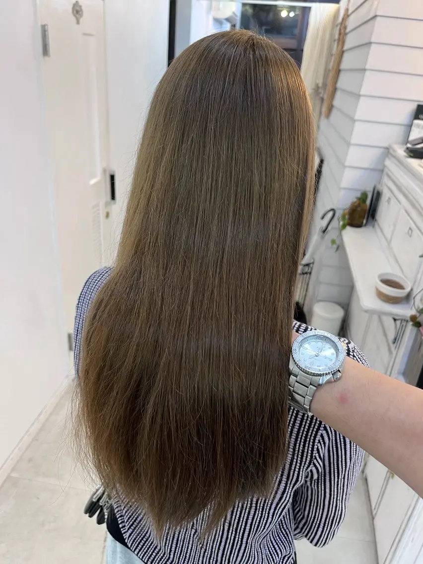 セミロング カラー ベージュカラー オリーブベージュ ヘアカラー トリートメント ダブルカラー メンズパーマ大成のヘアスタイル