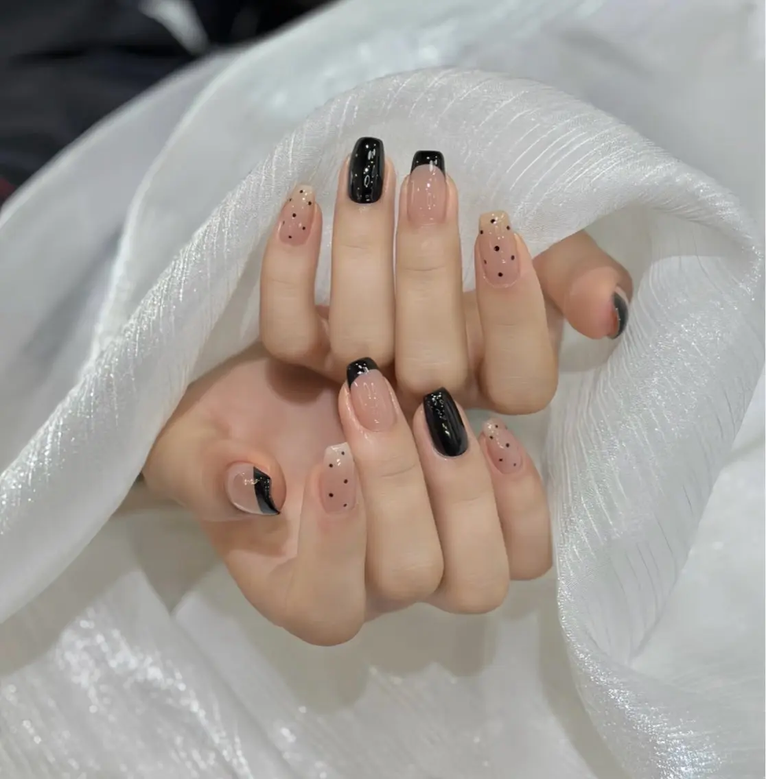 ネイル ハンドネイル Yuri ユリのネイルデザイン