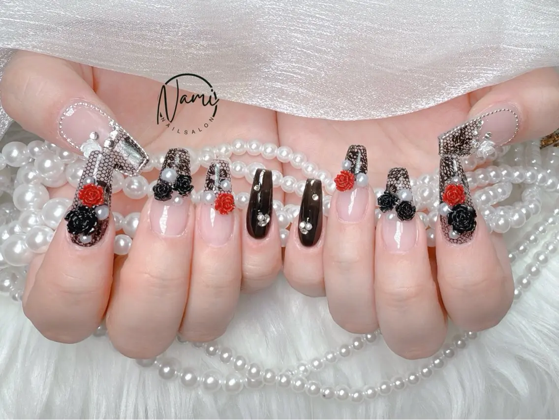 ネイル 長さ出し ガーリー 韓国ネイル ロングネイル 持ち込み ハンドネイル Nami nail salonのネイルデザイン