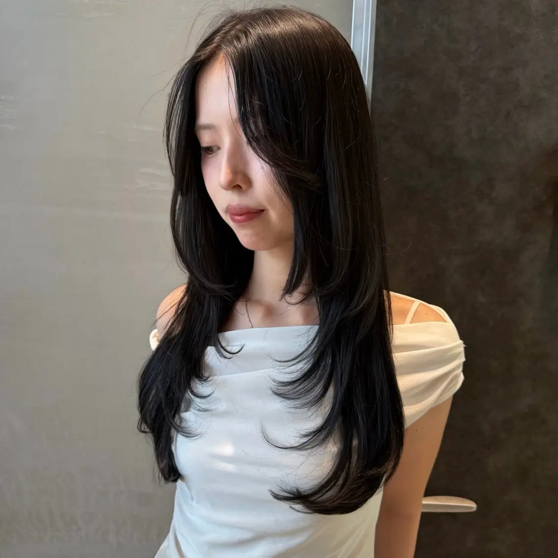 ロング カラー 黒髪 透明感カラー レイヤーカット カット ヘアカラー トリートメント 韓国レイヤー🇰🇷 /縮毛矯正💎/月音のヘアスタイル