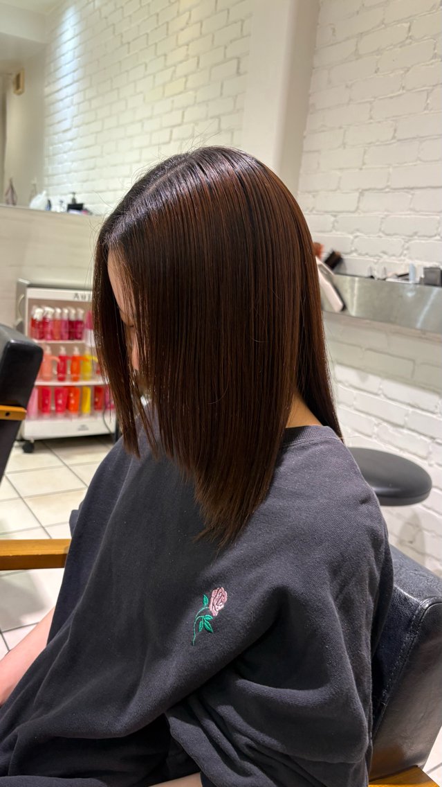 セミロング 縮毛矯正 🩵り ん🦋のヘアスタイル