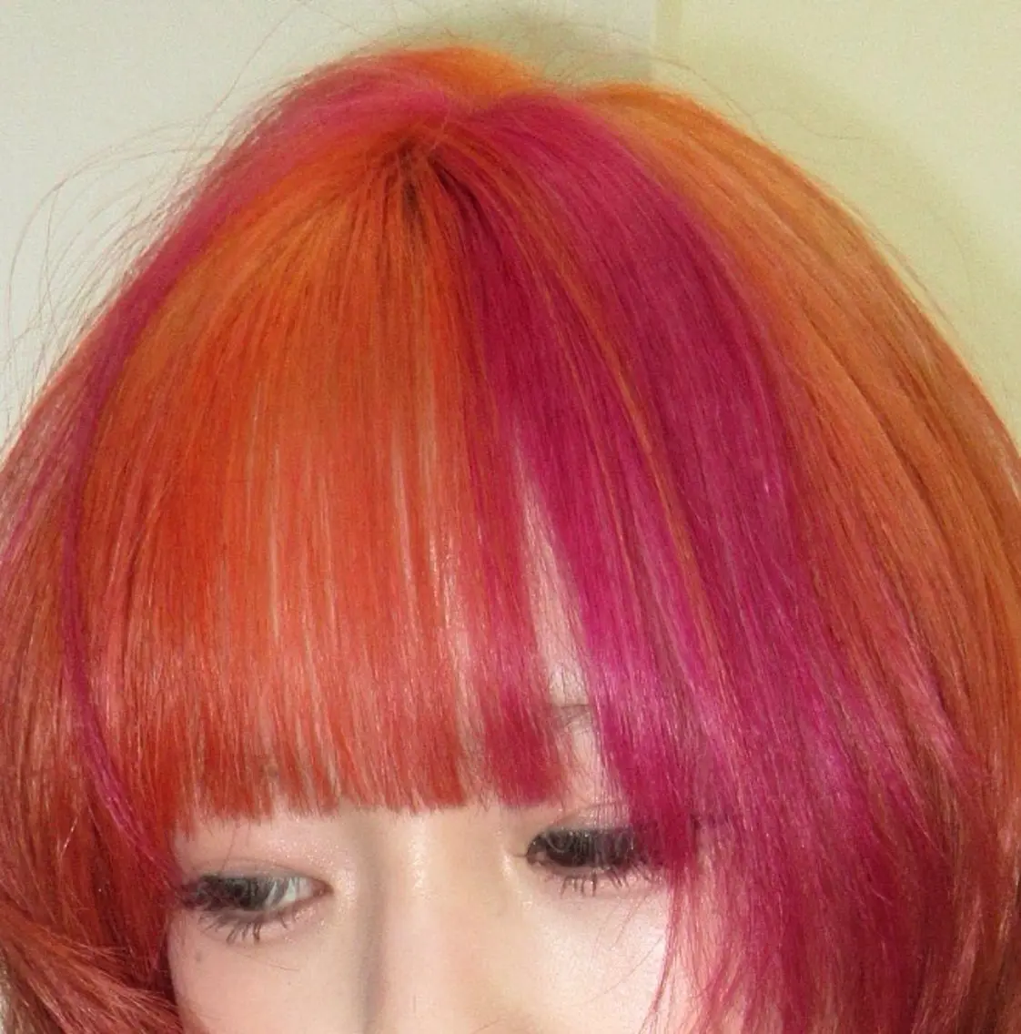 ミディアム カラー ヘアカラー レイヤーカット uraraのヘアスタイル