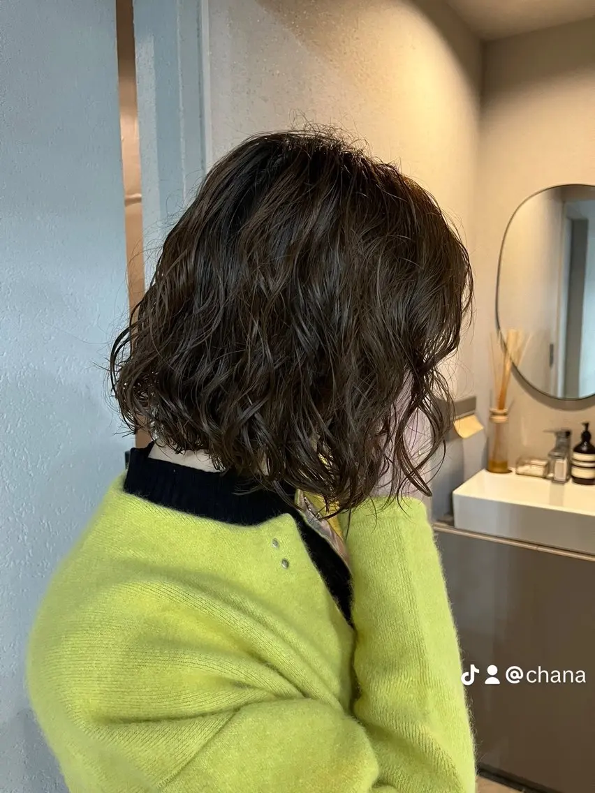 ミディアム カラー パーマ カット パーマ 表参道🌿赤み消し カラー/チナツのヘアスタイル