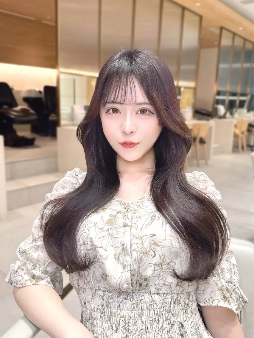 セミロング カラー カット ヘアカラー トリートメント ヘッドスパ ヘアセット 韓国ヘア/レイヤー/ 顔まわり/りょーとのヘアスタイル