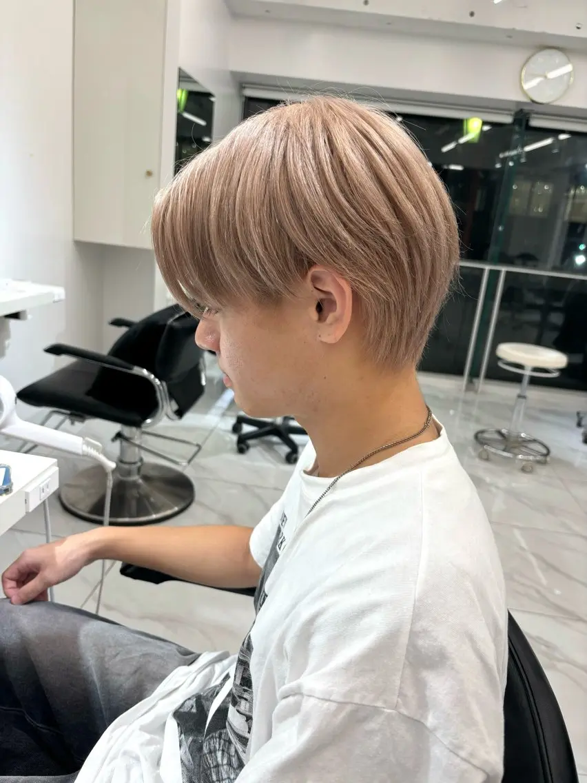 カラー メンズ メンズブリーチ ベージュカラー ブリーチ ミルクティーベージュ ヘアカラー 🩶大人韓国ヘア 渋谷/Satsukiのヘアスタイル