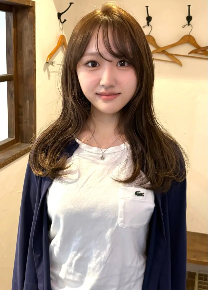 ロング ヘアカラー Miyazaki Minoriのヘアスタイル