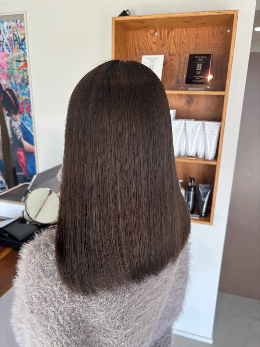 ロング ヘアカラー 西川 璃乃朱のヘアスタイル