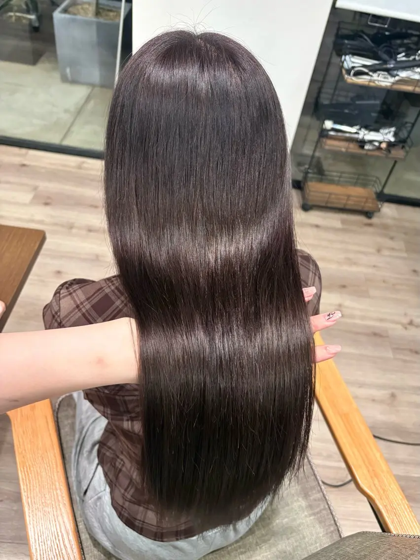 ロング カラー 林 綾花のヘアスタイル