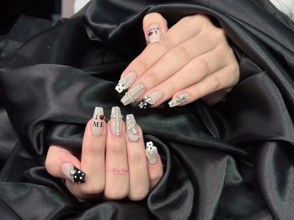 ネイル 桜ネイル 長さ出し フラワーネイル フレンチネイル ジェルネイル ハンドネイル ACon NailSalonのネイルデザイン