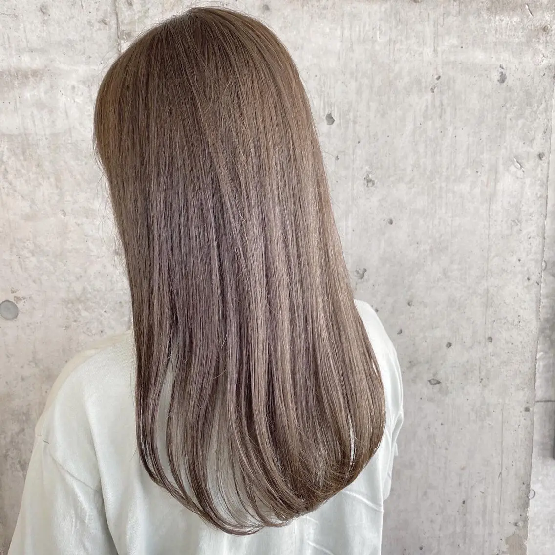 セミロング カラー ベージュカラー 透明感カラー モカベージュ 似合わせカラー🫶 小川千波のヘアスタイル