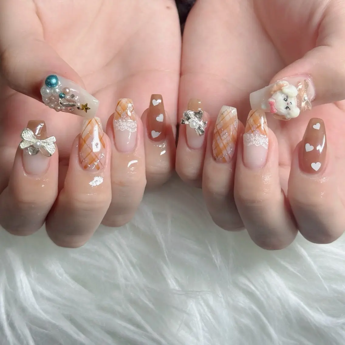 ネイル べっ甲ネイル チークネイル フラッシュネイル フラワーネイル フットネイル ハンドネイル Hani Nail Salonのネイルデザイン