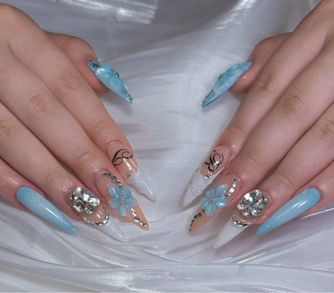 ネイル W·mai nail 関内のネイルデザイン