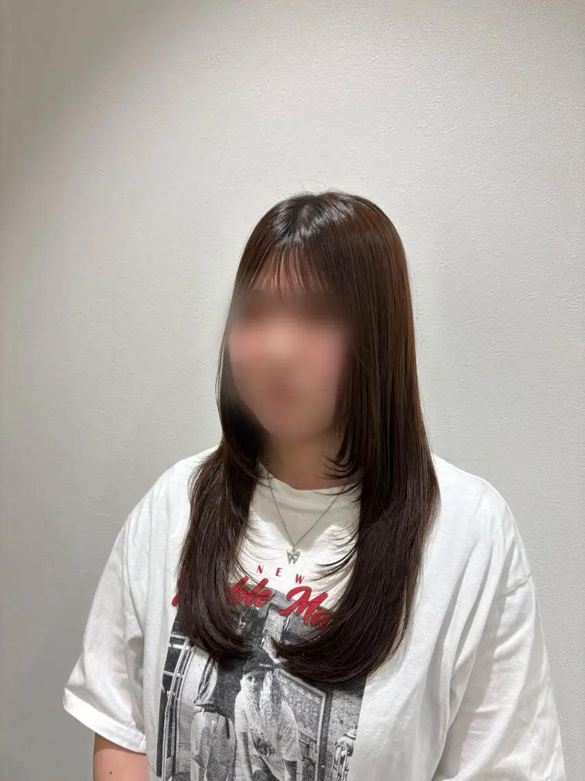 ロング カット 彦坂 優月のヘアスタイル