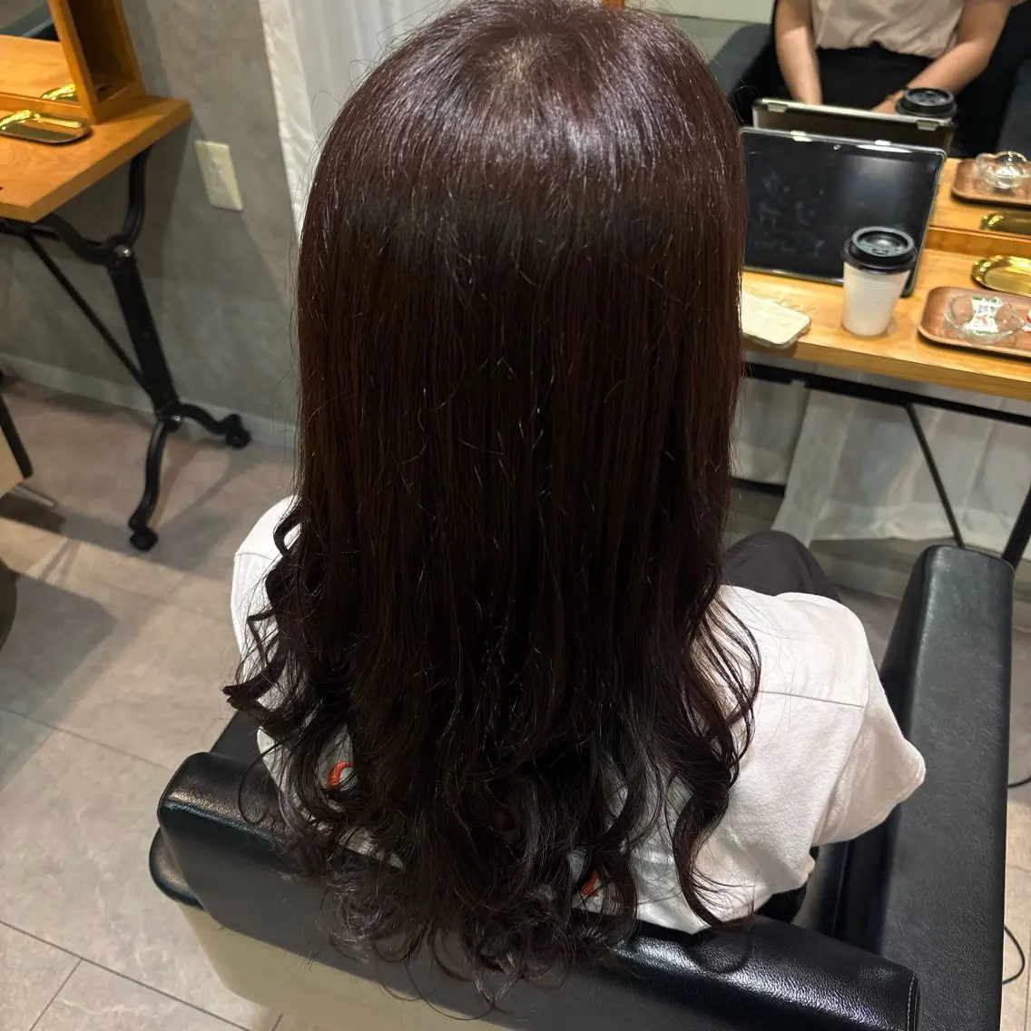 カラー 石坂 紗彩のヘアスタイル