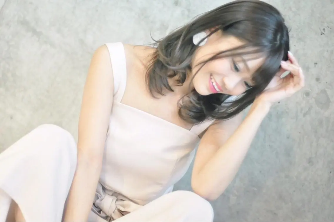 ロング カラー 藤原 ちひろのヘアスタイル