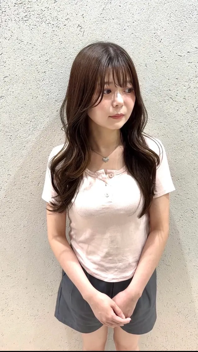 ロング ヘアカラー 三輪 恭平のヘアスタイル