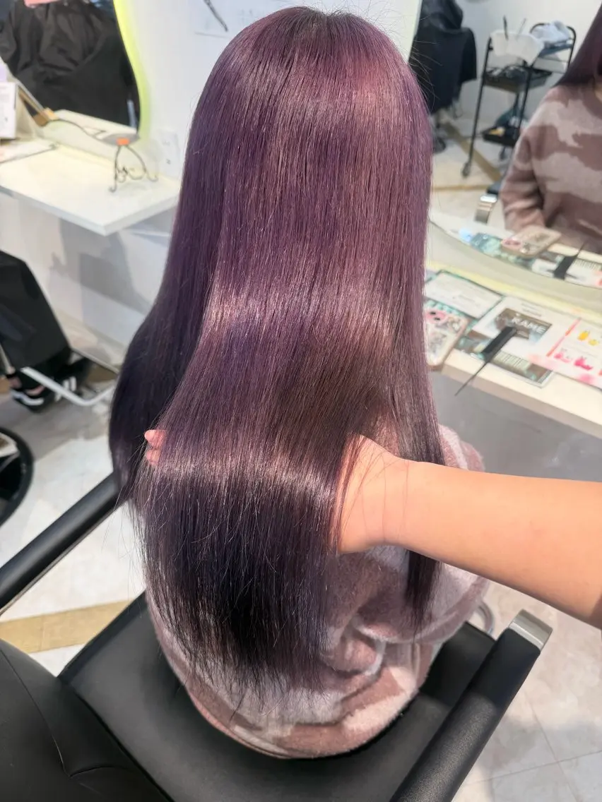 ロング カラー ブリーチ 透明感カラー ブリーチなしカラー くびれヘア 顔まわりレイヤー ヘアカラー Lovis moa 〘国分 かな〙のヘアスタイル