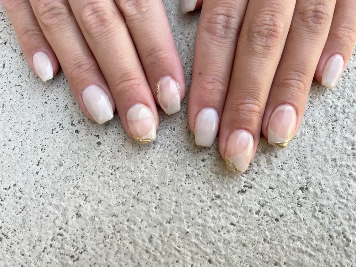 ショート ネイル ハンドネイル フットネイル ✴︎ Delightのネイルデザイン