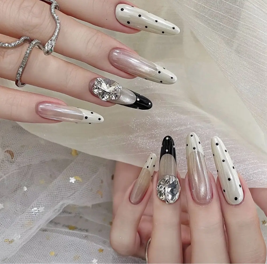 ネイル ハンドネイル Luvia Ginzaのネイルデザイン