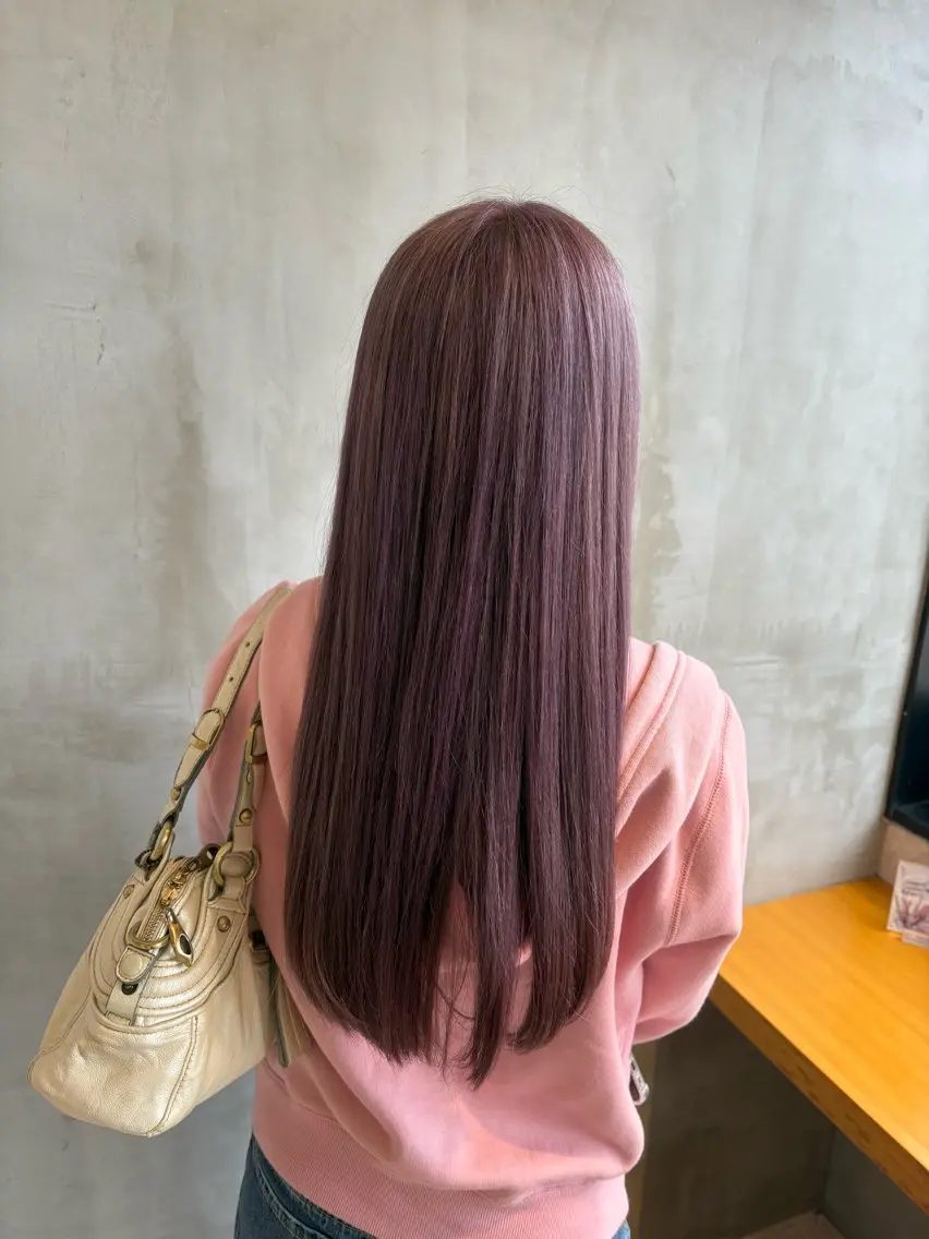 セミロング KINGDOM 萩原あかねのヘアスタイル