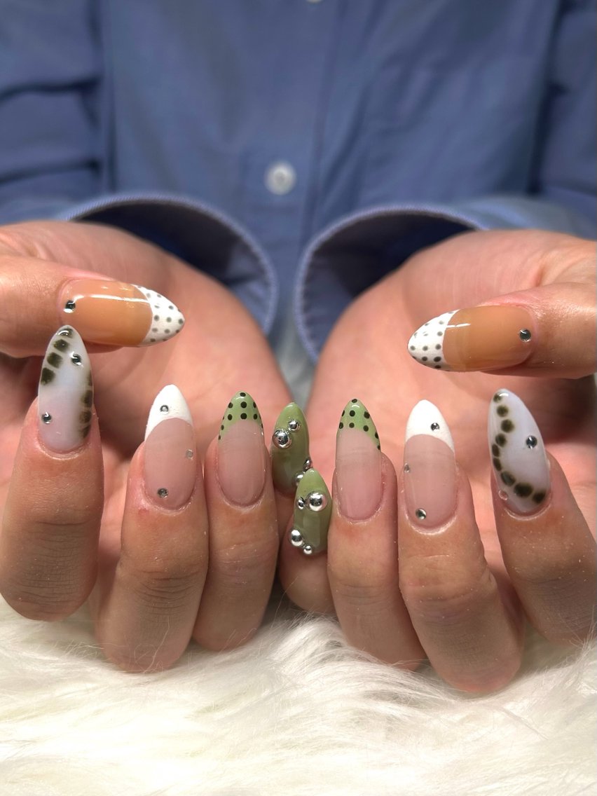 ネイル ハンドネイル lazy me!のネイルデザイン