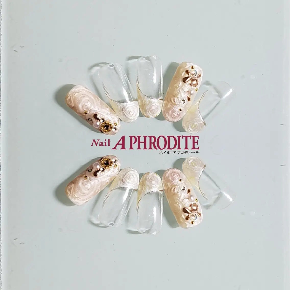 ネイル ジェルネイル ニュアンスネイル スカルプネイル ソフトジェル ネイルチップ ハンドネイル Nail Aphroditeのネイルデザイン