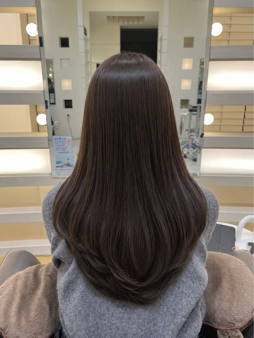ロング アッシュ アッシュブラウン 縮毛矯正 カット ヘアカラー 縮毛矯正 透明感カラー/レイヤ ー/縮毛/暗髪/銀座のヘアスタイル