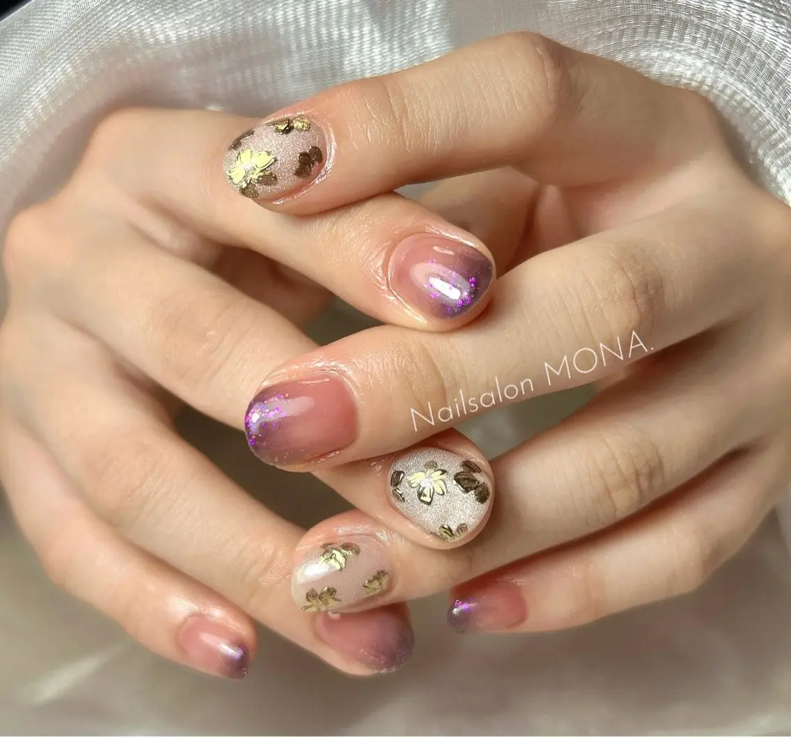 ネイル ゴールド グラデーション ピンク ハンドネイル Nailsalon MONA.のネイルデザイン