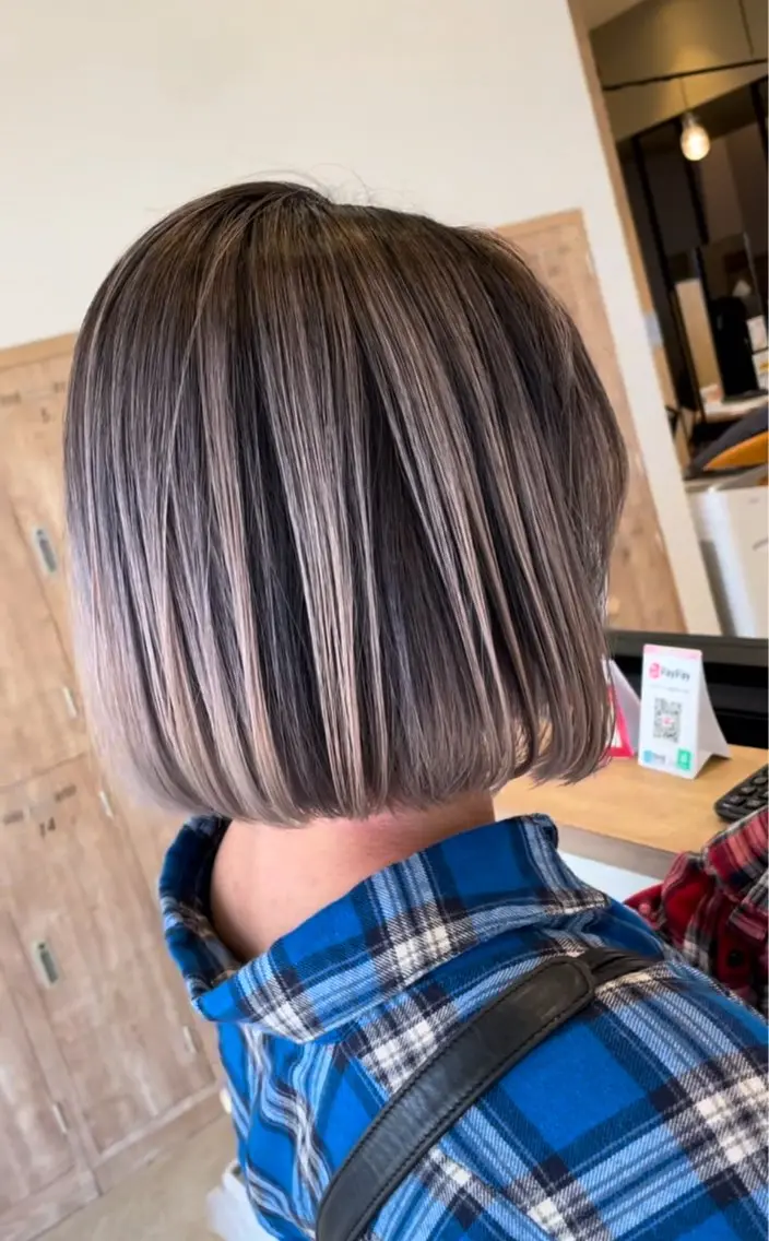 ミディアム 切りっぱなしボブ ボブ レイヤーカット 齋藤 拓郎のヘアスタイル