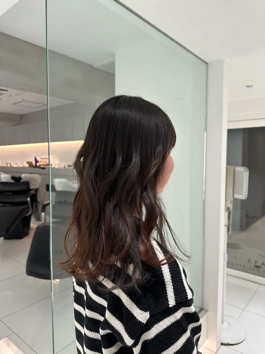セミロング カット ヘアカラー mellowman 🦋MINAMI🦋のヘアスタイル