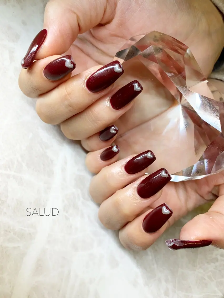 ネイル ストーンネイル ハンドネイル Nail Salon SALUDのネイルデザイン