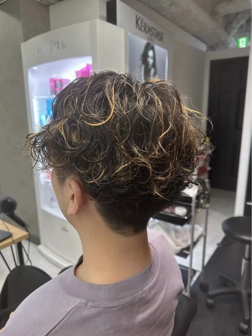 カラー 橋爪 朱音のヘアスタイル
