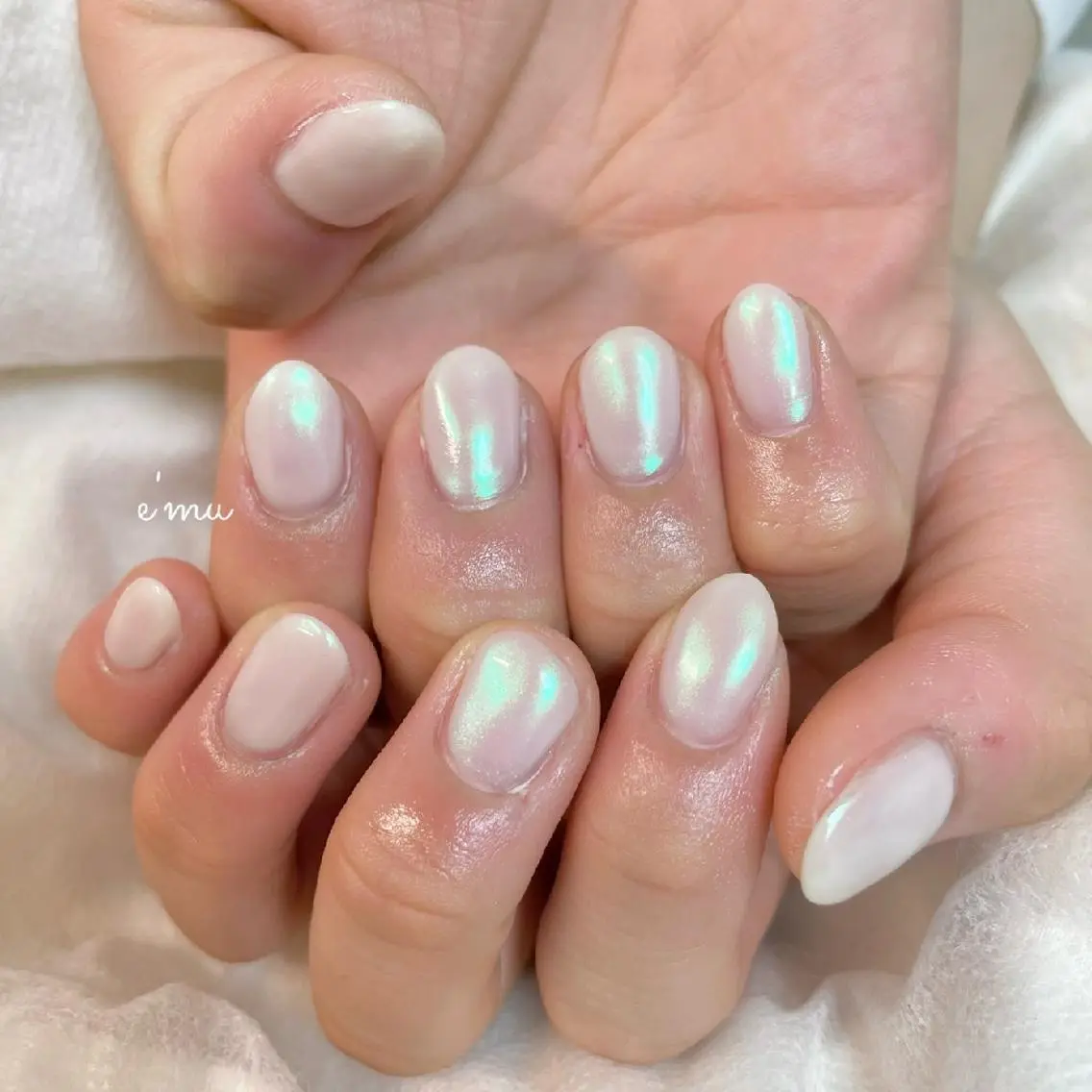 ネイル オーロラネイル ハンドネイル nail salon e'mu💐のネイルデザイン