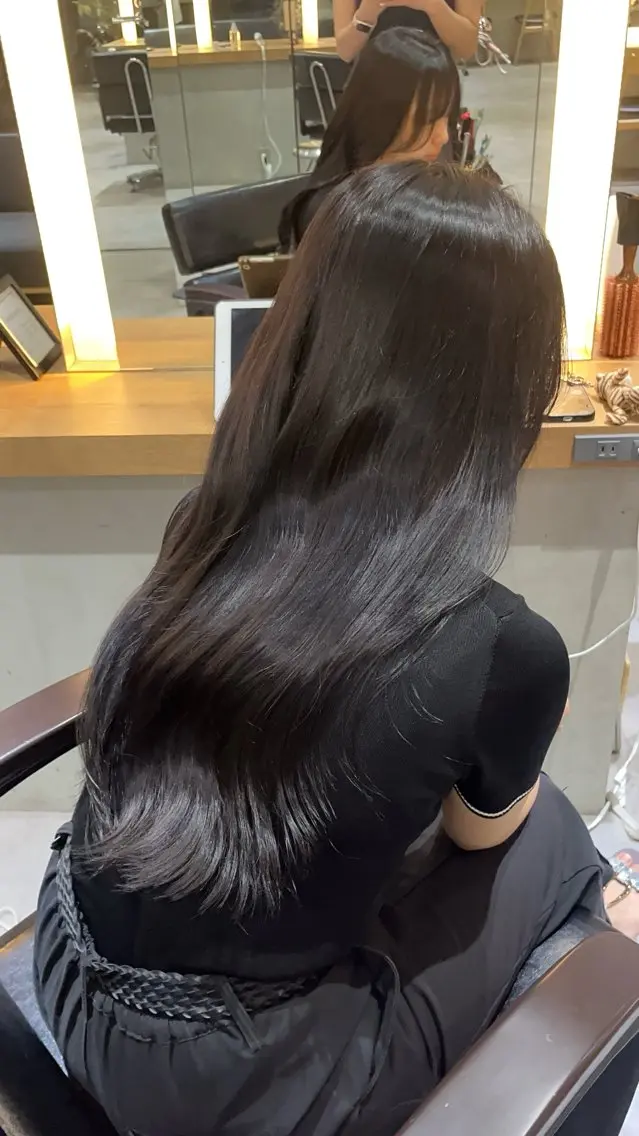 カラー ヘアカラー ロングカット/ うる艶カラー/ユイのヘアスタイル