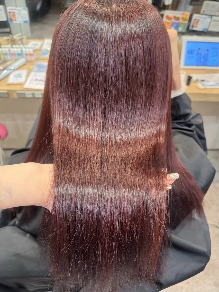 ロング カラー ボルドーカラー レッドカラー 髪質改善 ヘアカラー トリートメント 縮毛矯正/シール エクステ/艶髪ひふみのヘアスタイル