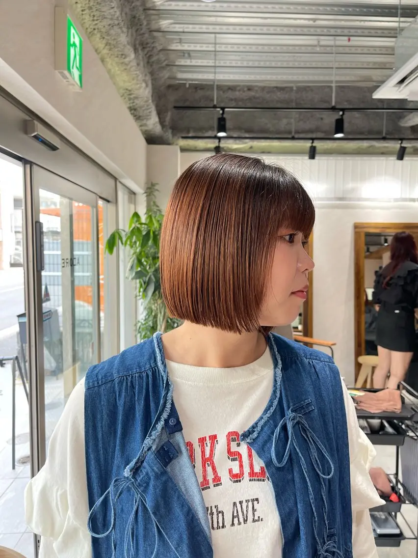 ショート カラー 切りっぱなしボブ ボブ カット ヘアカラー トリートメント 🩵ボブ/レイヤー /髪質改善🩵のヘアスタイル