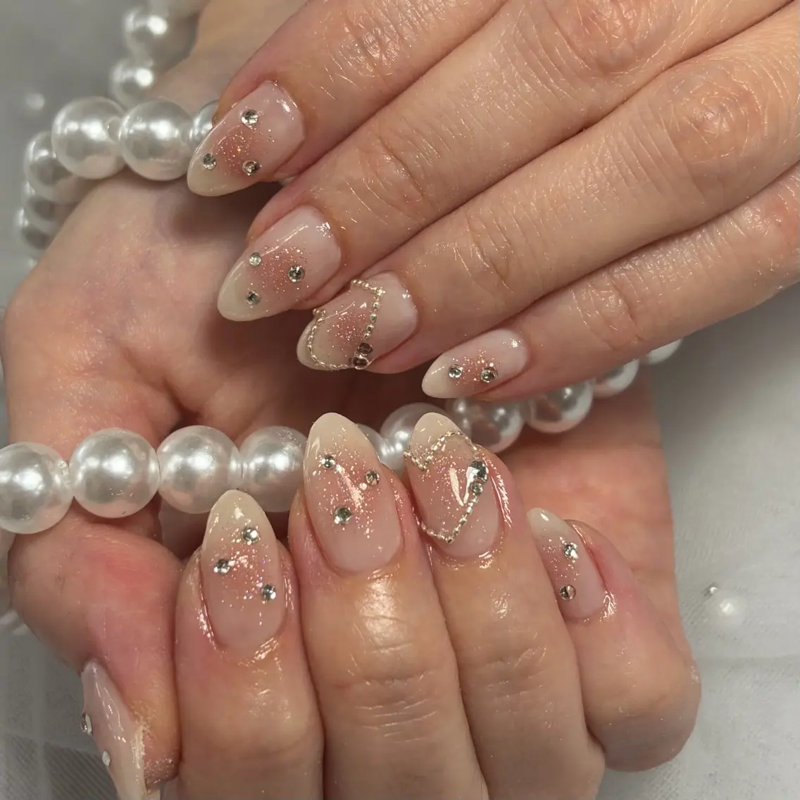 ネイル チークネイル ハート ラメ(グリッター) ハンドネイル Crea IBUKIのネイルデザイン