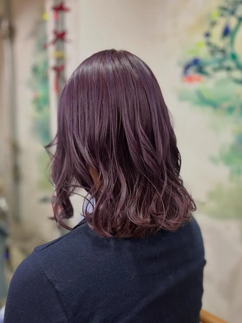 カラー カシス ラベンダーカラー ピンクカラー ピンクラベンダー ヘアカラー 🤎指名No.1原宿 表参道coii日向花のヘアスタイル