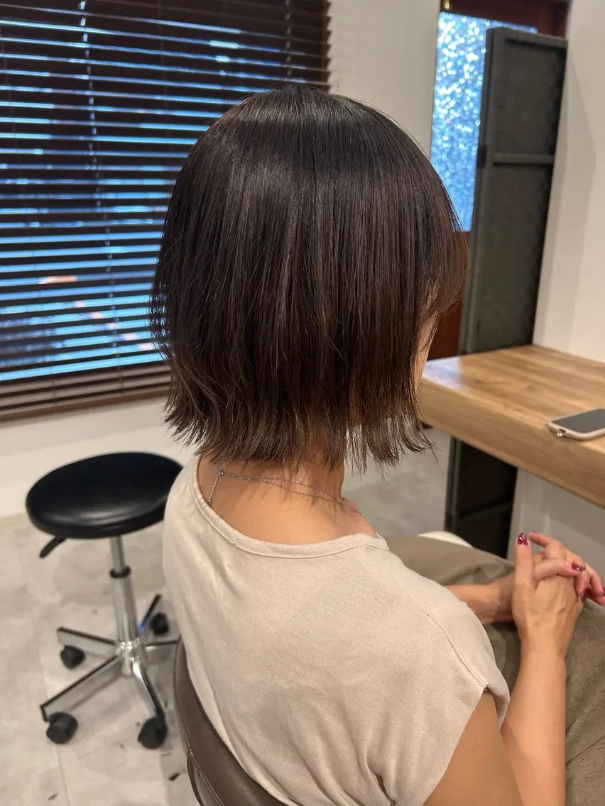 ミディアム カラー やまこし 美裕樹のヘアスタイル