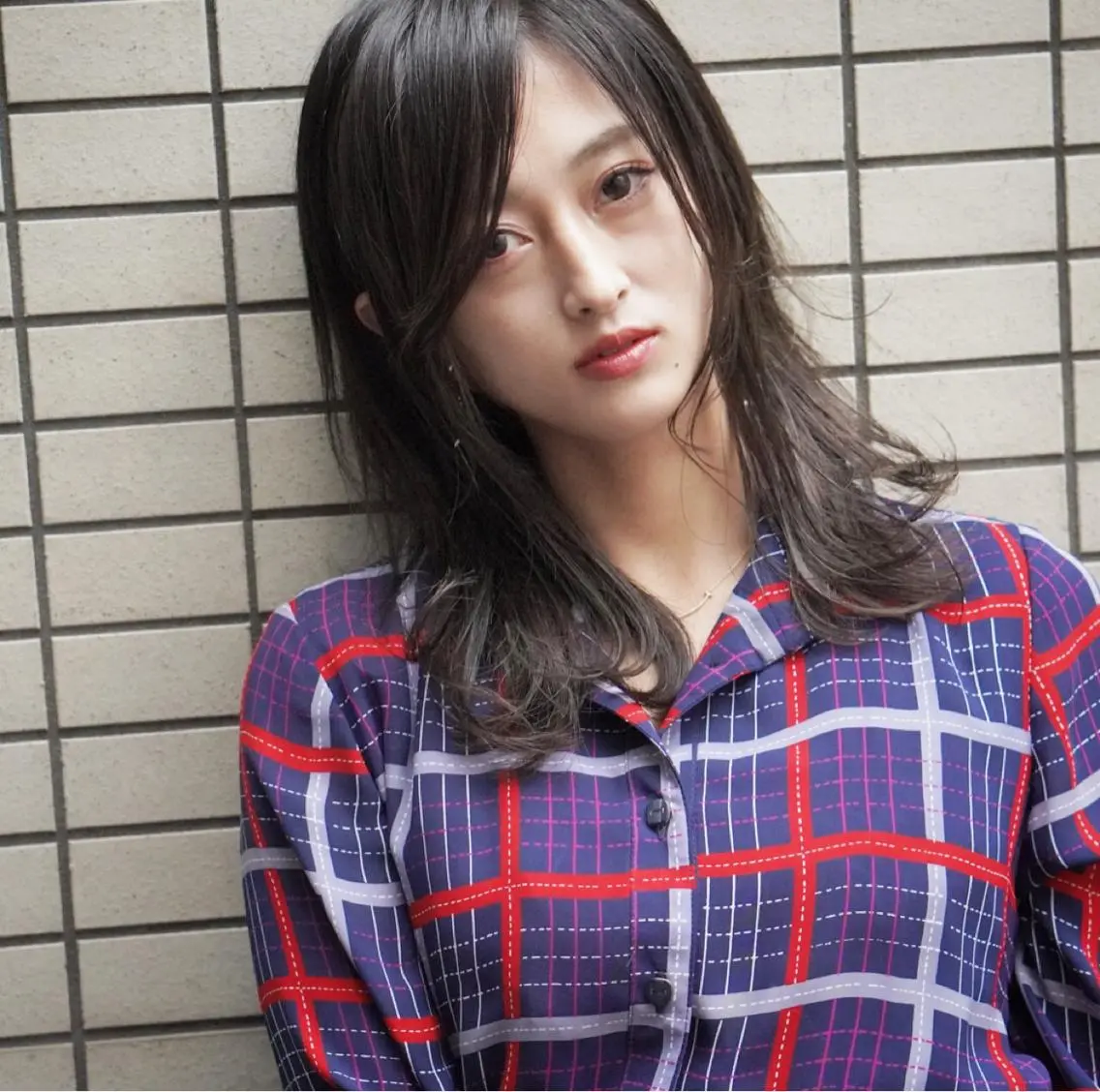 ミディアム カラー テトネ タカシのヘアスタイル