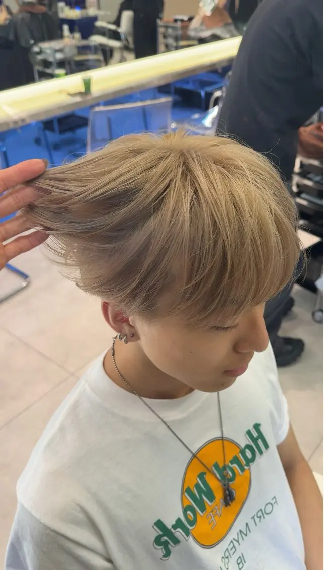 ショート カラー メンズ ヘアカラー メンズブリーチ カラーhirokoのヘアスタイル